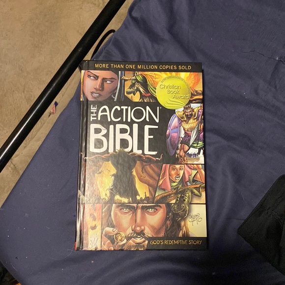 I am selling a book I don’t really wanted - Picture 1 of 2